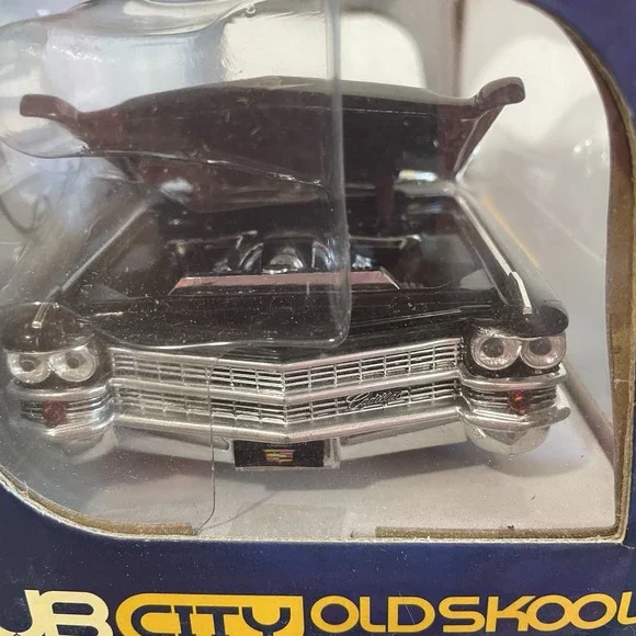 JADA DUB CITY OLDSKOOL 1963‎ Cadillac Black 1:24 DIECAST MODEL is